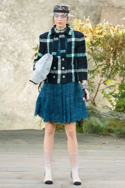 Look 20